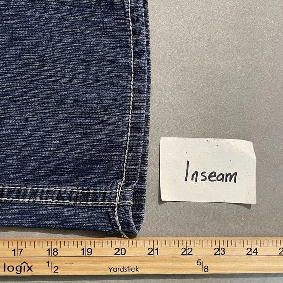 Royalty YMI Size 10 Blue Jean Denim Capris Bling Button Flap Pockets Y2K - Picture 14 of 15